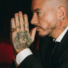 Casio J Balvin Collaboration uniseks sat-prsten CRW-001JB-9ER, kaiš: nerđajući čelik, zlatni